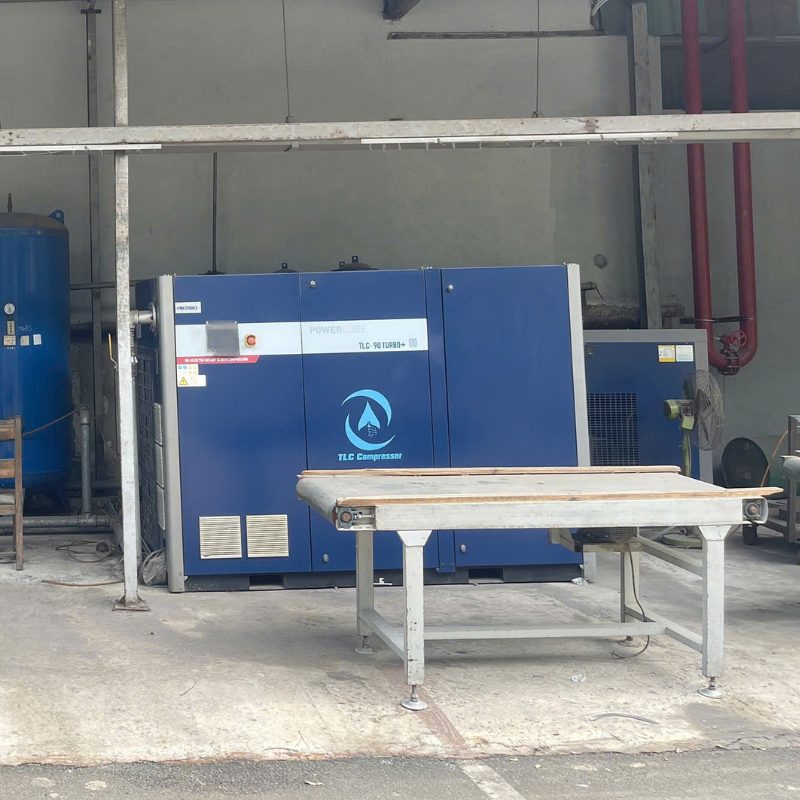 Lắp đặt máy nén khí 2 cấp TLC tại công ty khách hàng