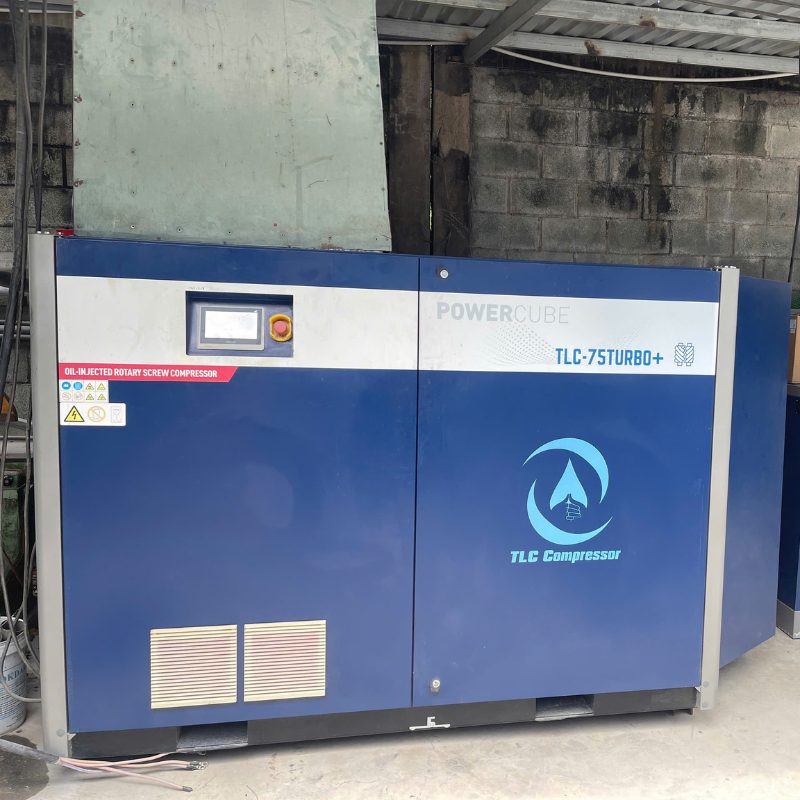 Máy nén khí công nghiệp hai cấp TLC vận hành tại xưởng
