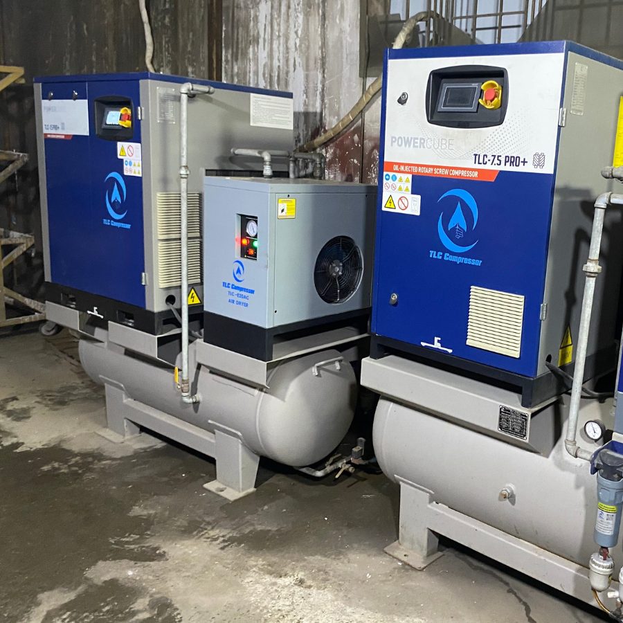 Đội ngũ kỹ thuật TLC hướng dẫn sử dụng máy nén khí 20HP