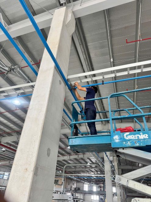 Dịch Vụ Thi Công Hệ Thống Đường Ống Khí Nén TLC – Giải Pháp Vận Hành Ổn Định Cho Nhà Máy 10 Đội ngũ kỹ thuật TLC hỗ trợ nhanh chóng cho nhà máy