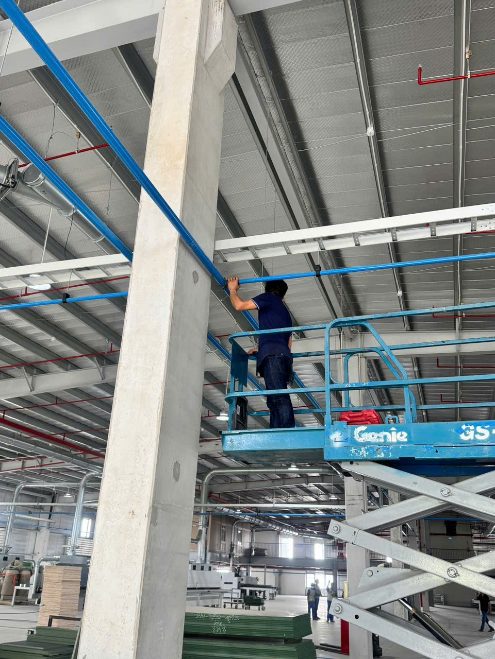 Dịch Vụ Thi Công Hệ Thống Đường Ống Khí Nén TLC – Giải Pháp Vận Hành Ổn Định Cho Nhà Máy 8 Kiểm tra rò rỉ khí nén tối ưu hiệu suất hệ thống